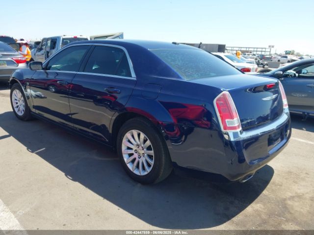 2014 CHRYSLER 300 2C3CCAAG1EH200446 Photo 2