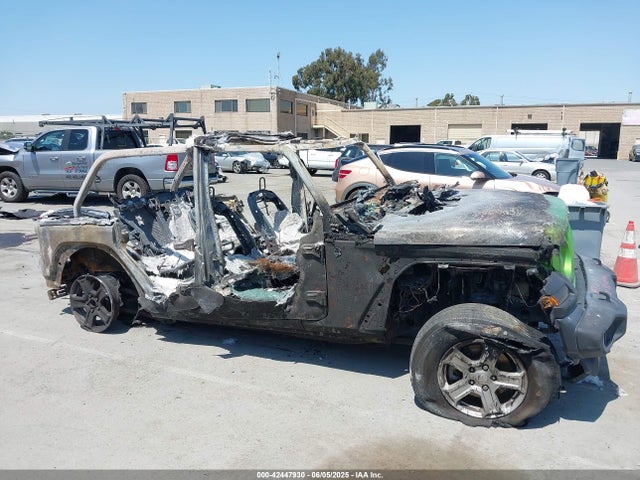 1C4HJXDN5LW126953 Jeep 2020