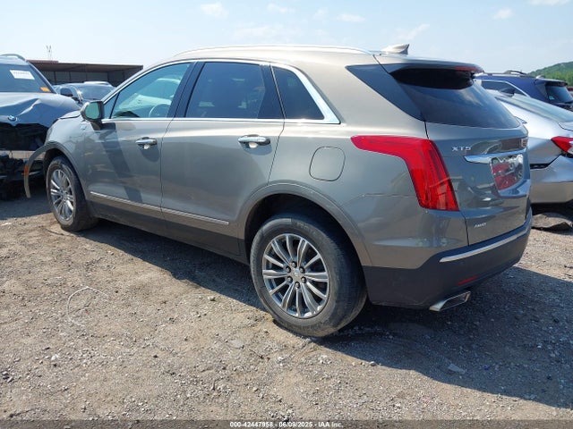 2018 CADILLAC XT5 1GYKNDRS4JZ108909 Photo 2