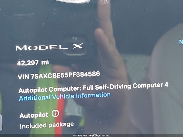 Tesla MODEL X 2023 7SAXCBE55PF384586 Image 15