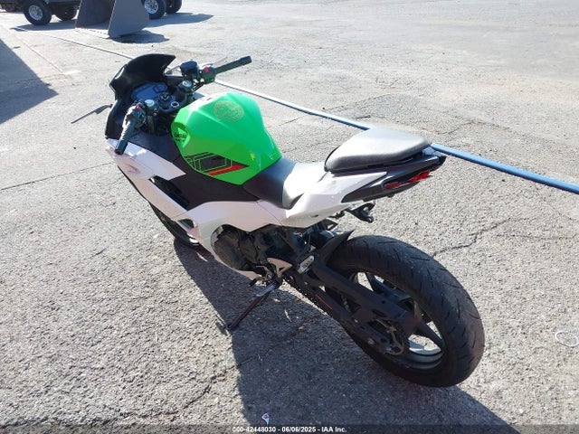 Kawasaki Ninja 500 2024 ML5EXGH15RDA31609 Image 3