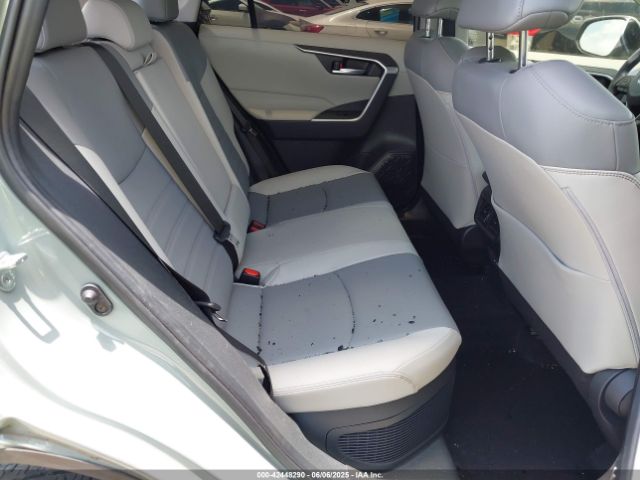 2023 TOYOTA RAV4 HYBRID JTMB6RFV6PD079532 Photo 7