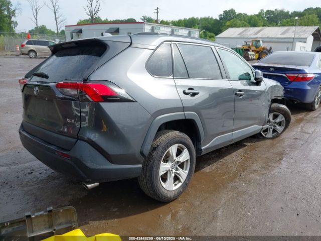 2020 TOYOTA RAV4 2T3W1RFV4LC040257 Photo 3