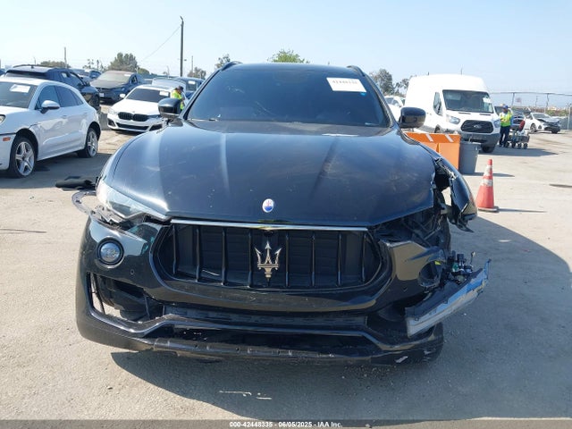 ZN661XUA0JX301331 Maserati m156d