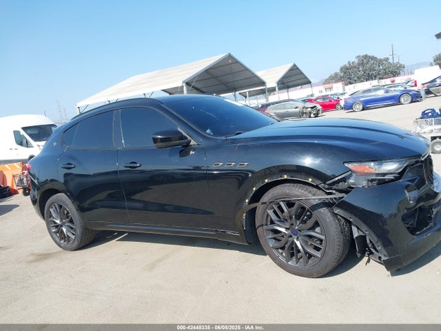 ZN661XUA0JX301331 Maserati m156d