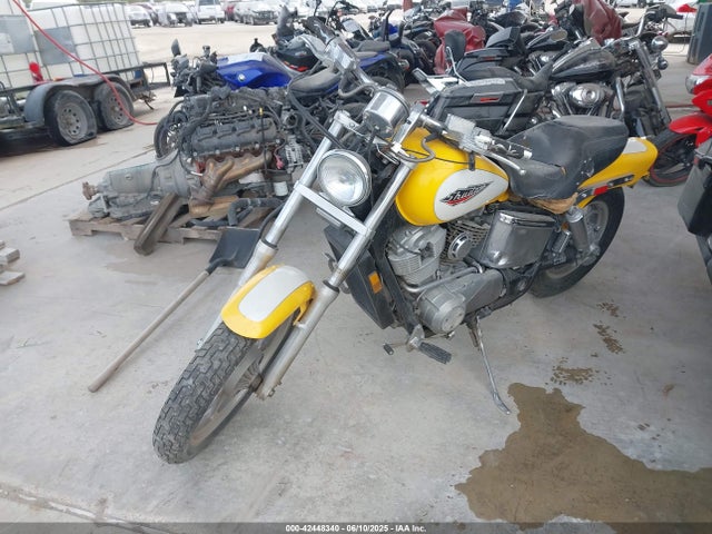 1996 HONDA VT1100 1HFSC1800TA002409 Photo 1