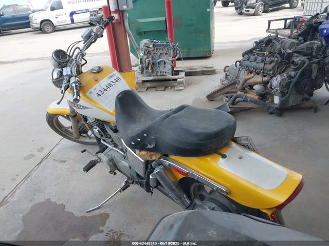 1996 HONDA VT1100 1HFSC1800TA002409 Photo 2