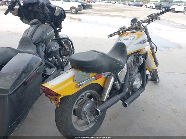 1996 HONDA VT1100 1HFSC1800TA002409 Photo 3