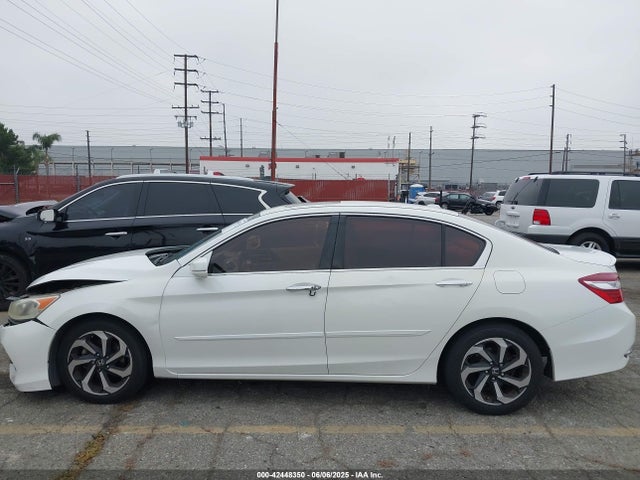 42448350 :رقم المزاد ، 1HGCR2F79HA179777 vin ، 2017 Honda Accord Ex مزاد بيع
