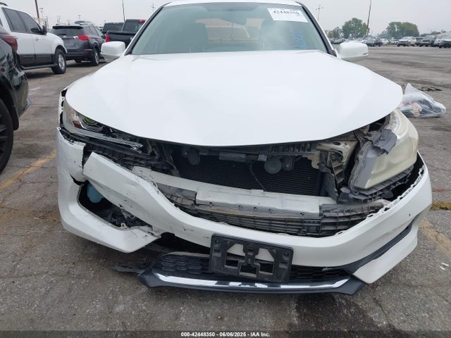 42448350 :رقم المزاد ، 1HGCR2F79HA179777 vin ، 2017 Honda Accord Ex مزاد بيع