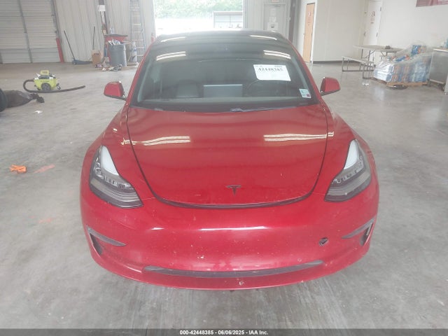 5YJ3E1EA6JF046876 Tesla MODEL 3