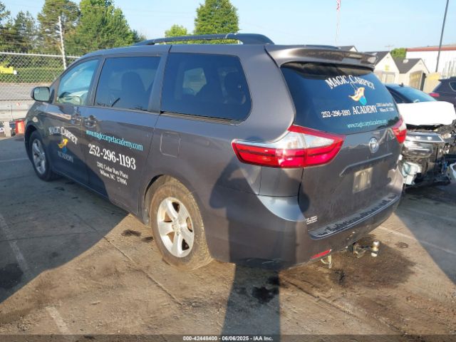 2015 TOYOTA SIENNA 5TDKK3DCXFS675224 Photo 2