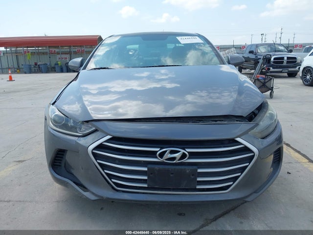 5NPD74LF0JH393216 Hyundai mpi nu