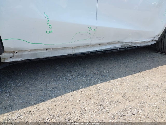 Tesla Model Y 2021 5YJYGDEE2MF261874 Image 6