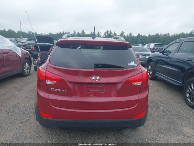 KM8JU3AG2FU955644 Hyundai TUCSON SE