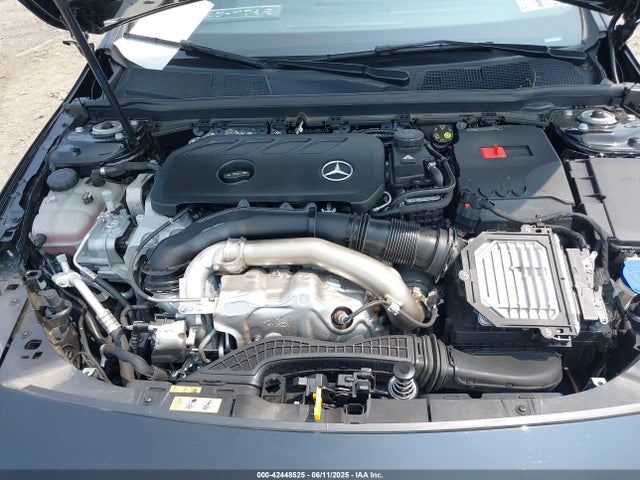 W1K5J4HB4RN456217 Mercedes-Benz m260