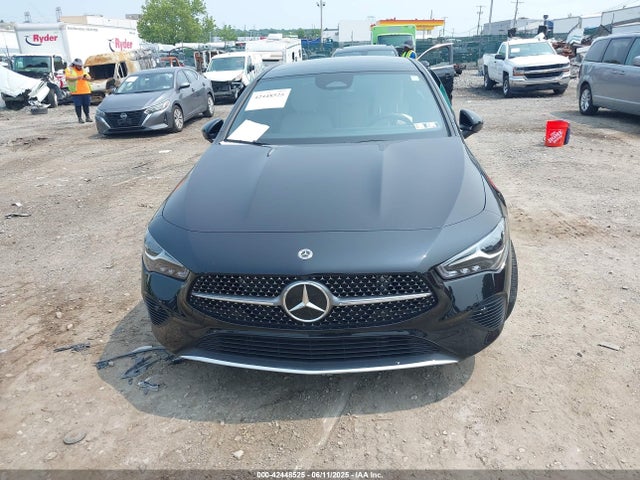 W1K5J4HB4RN456217 Mercedes-Benz m260