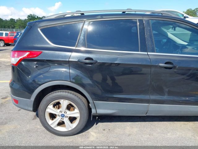 1FMCU0G92EUA30215 Ford ESCAPE SE