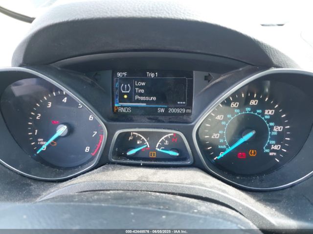 1FMCU0G92EUA30215 Ford ESCAPE SE