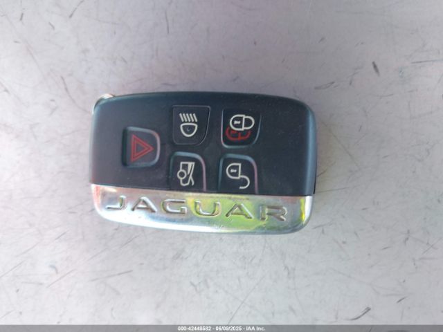 2018 JAGUAR XE SAJAG4FV6JCP38672 Photo 10