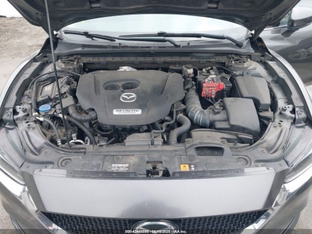 2018 MAZDA MAZDA6 JM1GL1TY6J1318603 Photo 9