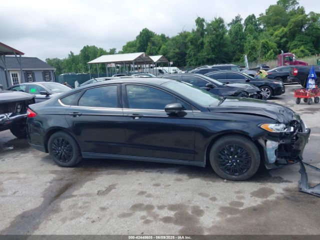 1FA6P0G7XE5359249 Ford FUSION S