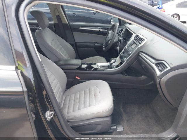 1FA6P0G7XE5359249 Ford FUSION S