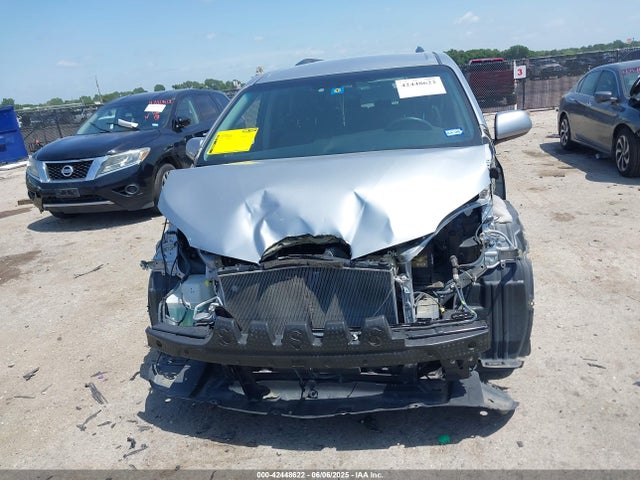 Toyota 2gr-fks 2017 5TDXZ3DC2HS873638 Image 13
