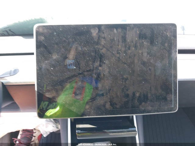 5YJ3E1EB8KF510681 Tesla 2019