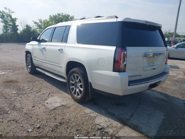 2015 GMC YUKON XL 1500 1GKS2JKJ7FR560377 Photo 2