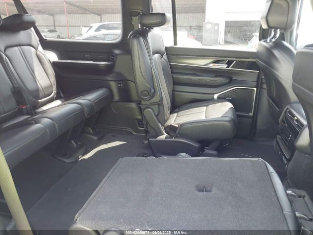 1C4SJSBP6RS158498 Jeep Wagoneer L Series Ii 4x4