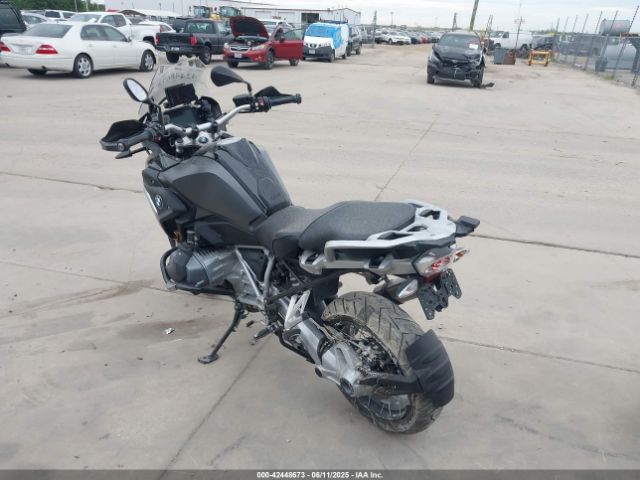 2020 BMW R 1250 WB10J9305LZJ18233 Photo 2