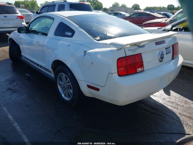 2005 FORD MUSTANG 1ZVFT80NX55112484 Photo 2