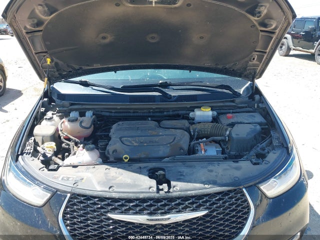 Chrysler Pacifica Hybrid Select 2024 2C4RC1S70RR169467 Image 10