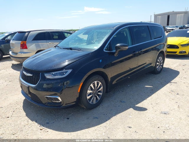 Chrysler Pacifica Hybrid Select 2024 2C4RC1S70RR169467 Image 2