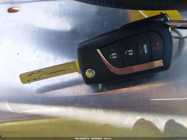 5YFB4MDE7RP169008 Toyota COROLLA LE