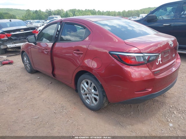 3MYDLBYV2JY325701 Toyota p5v