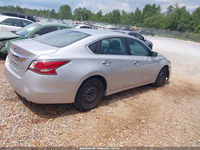 1N4AL3AP0FN305122 Nissan 2015