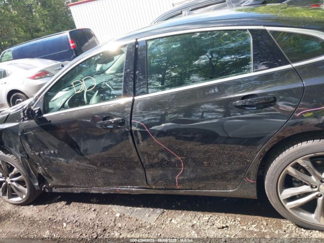 1G1ZD5ST0SF153096 Chevrolet Malibu Fwd 1lt