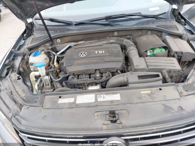 1VWAT7A30HC016476 Volkswagen 1.8 tsi