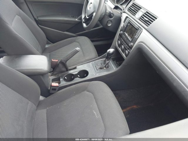 1VWAT7A30HC016476 Volkswagen 1.8 tsi