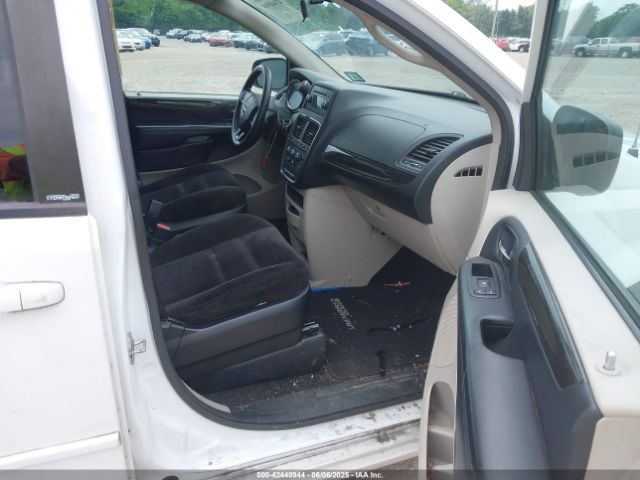 2C4RDGBG7ER243641 Dodge Grand Caravan Se