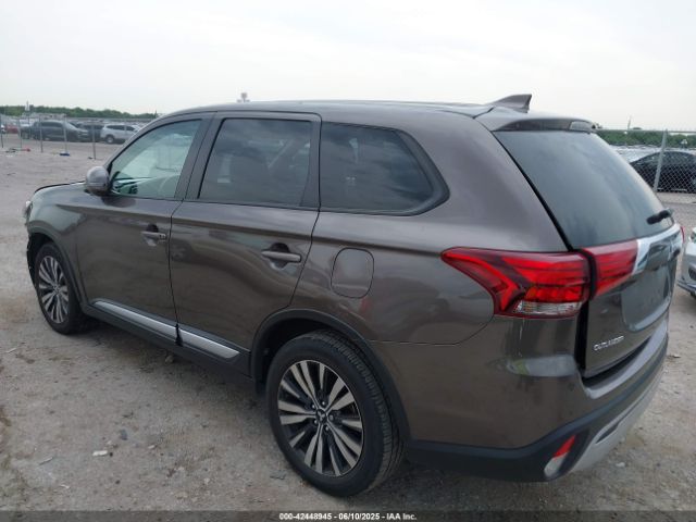 2020 MITSUBISHI OUTLANDER JA4AD3A34LZ023679 Photo 2