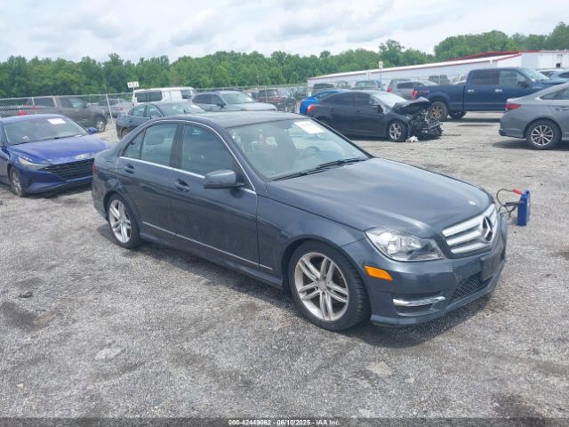 2013 MERCEDES-BENZ C 250 WDDGF4HB4DR275839