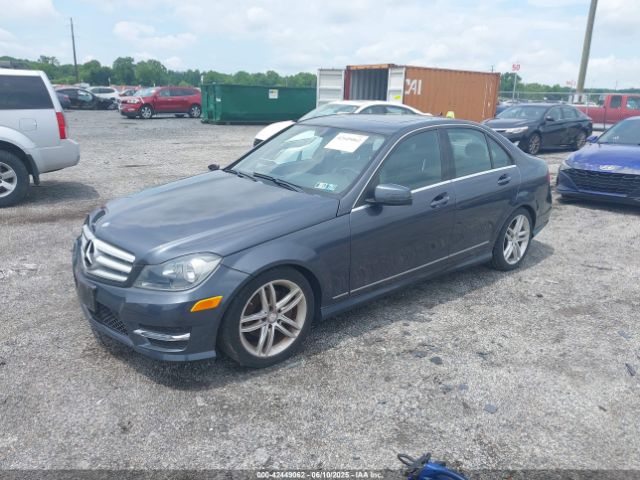2013 MERCEDES-BENZ C 250 WDDGF4HB4DR275839 Photo 1