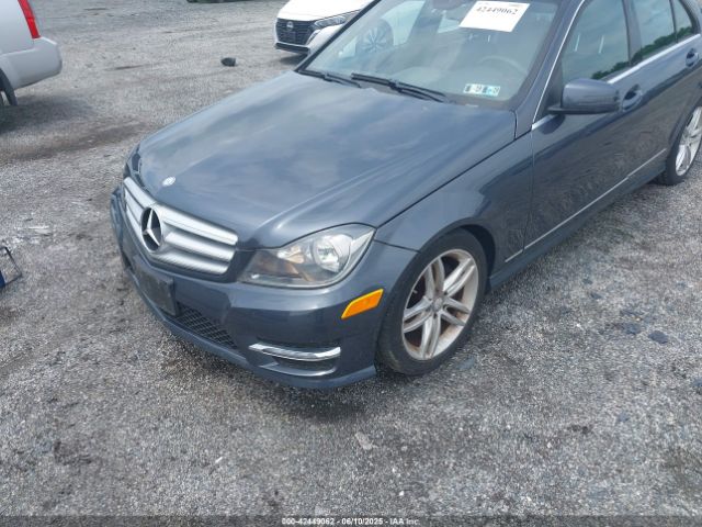 2013 MERCEDES-BENZ C 250 WDDGF4HB4DR275839 Photo 5