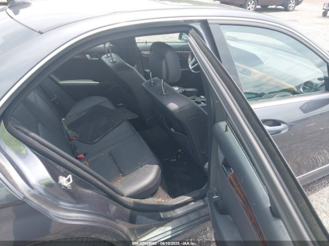 2013 MERCEDES-BENZ C 250 WDDGF4HB4DR275839 Photo 7