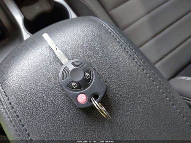 1FMCU0GX7GUC82642 Ford Escape