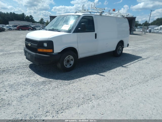 Chevrolet l20 2015 1GCWGFCF2F1161512 Image 2