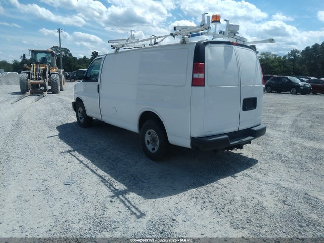 Chevrolet l20 2015 1GCWGFCF2F1161512 Image 3